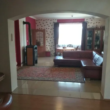 Dom wakacyjny Samson Vahanec